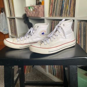 White high top converse mens size 7 women’s size 9